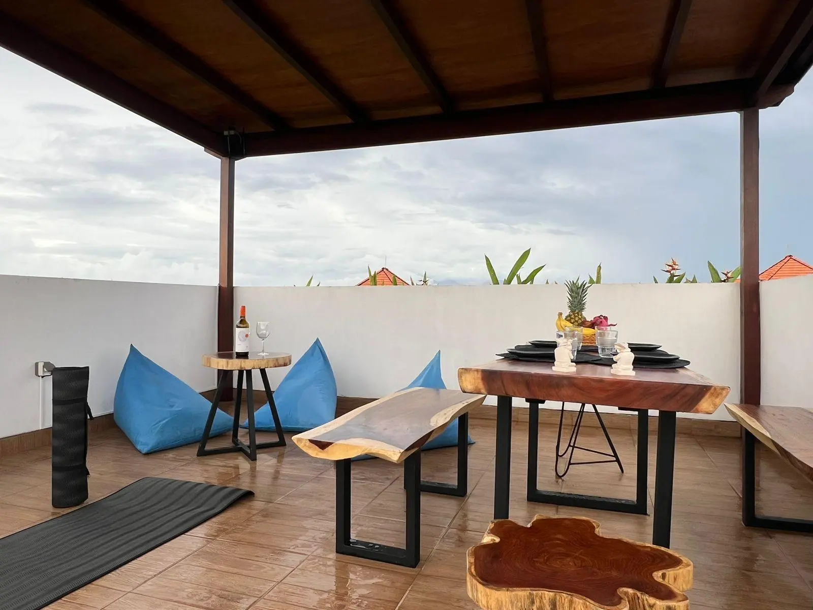 Private Master in Rooftop Villa between rice fields and with ocean views in Cemagi! — image 2