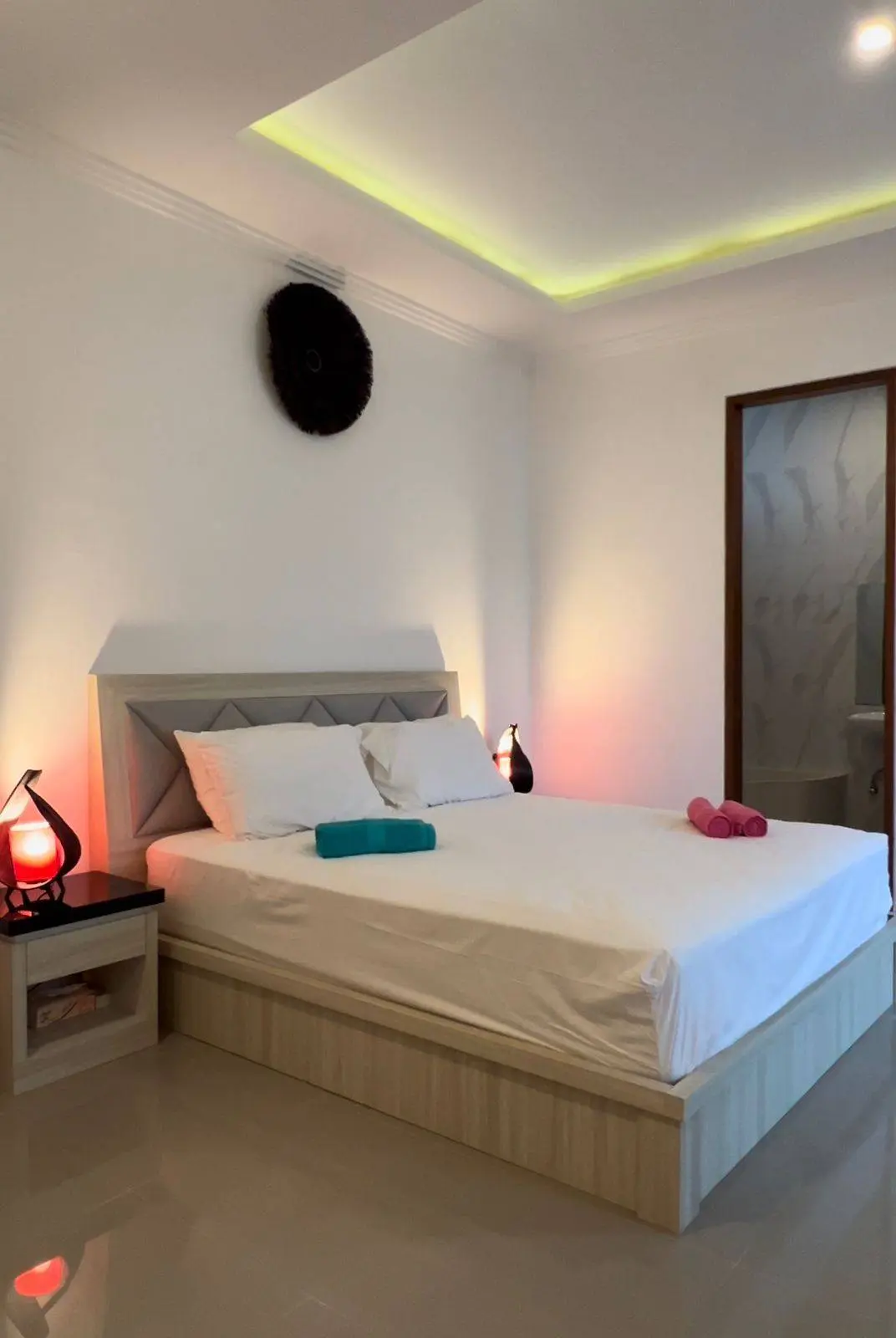 Private Master in Rooftop Villa between rice fields and with ocean views in Cemagi! — image 4