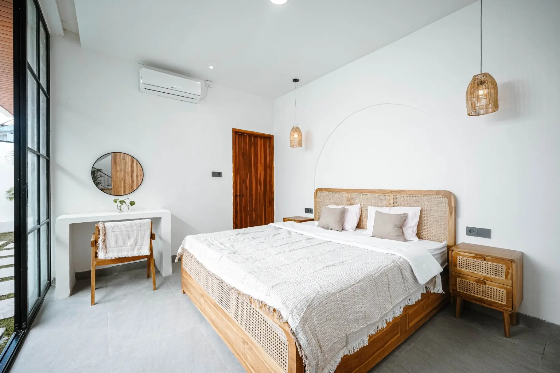 Brand New Mediterranean Design Villa Cepaka - Tumbak Bayuh — image 1
