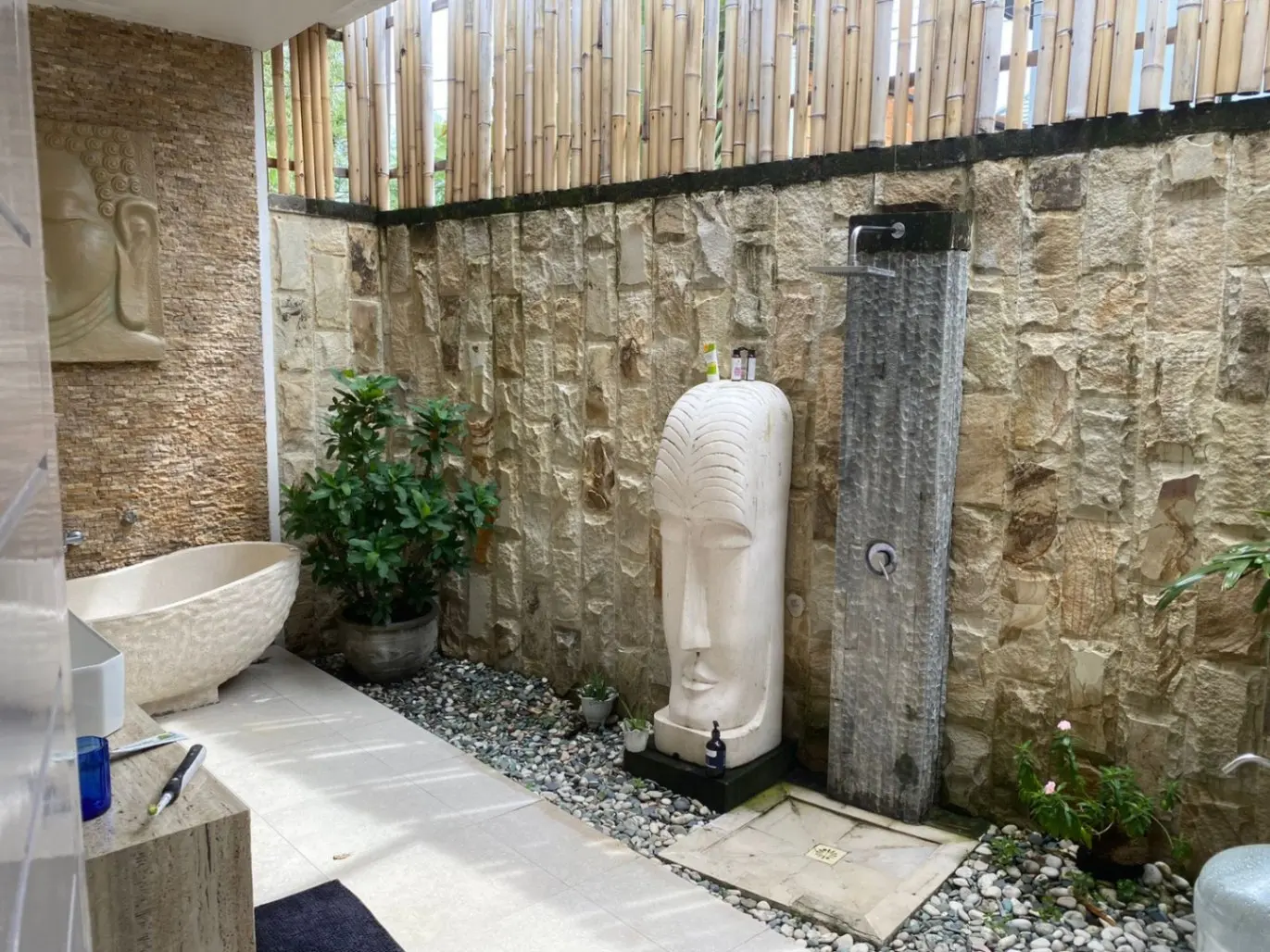 Rooms for Rent in Prime Pererenan Location – Entrepreneur Community and Podcast Studio — image 4
