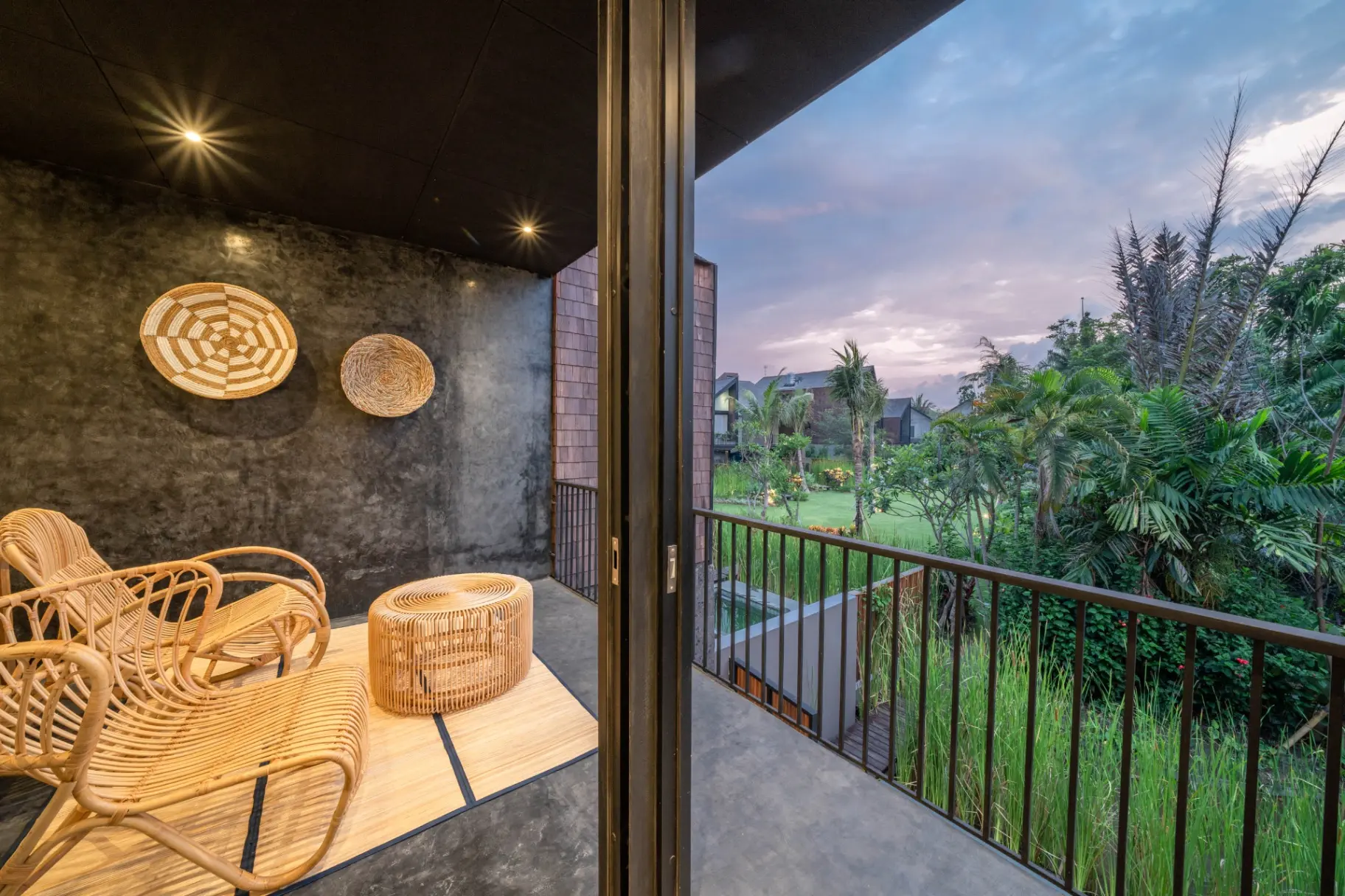 Villa Jannati - 4BR Pool Villa Near Berawa Beach — image 2