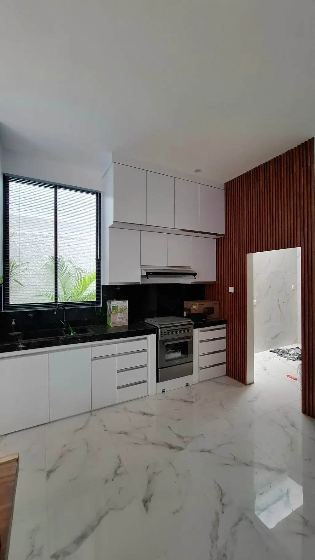 River Villa — image 3