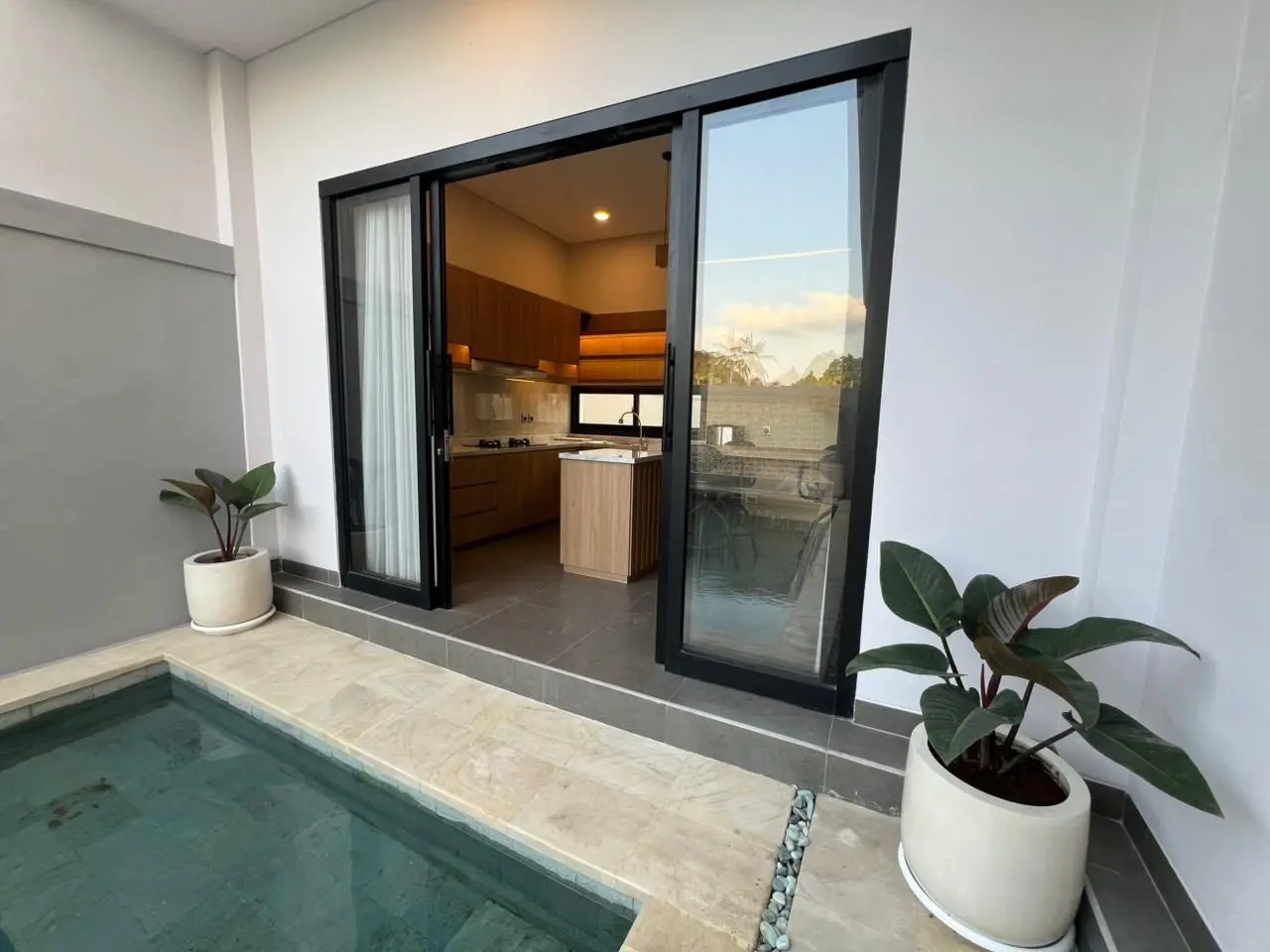 Near Canggu School 3 bedroom villa — image 4