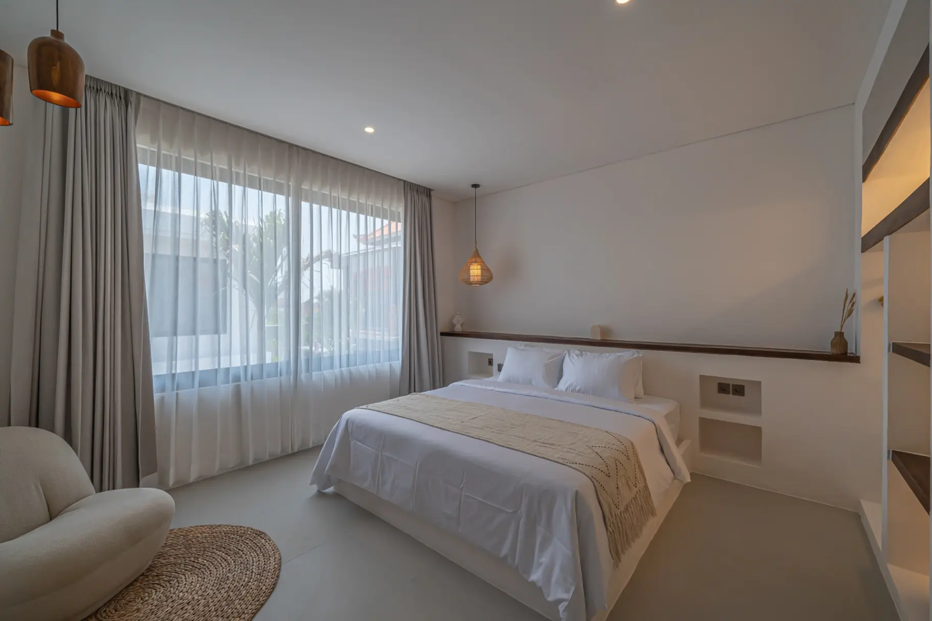 BRAND NEW! Beautiful 2BR Villa In Central Canggu! — image 4