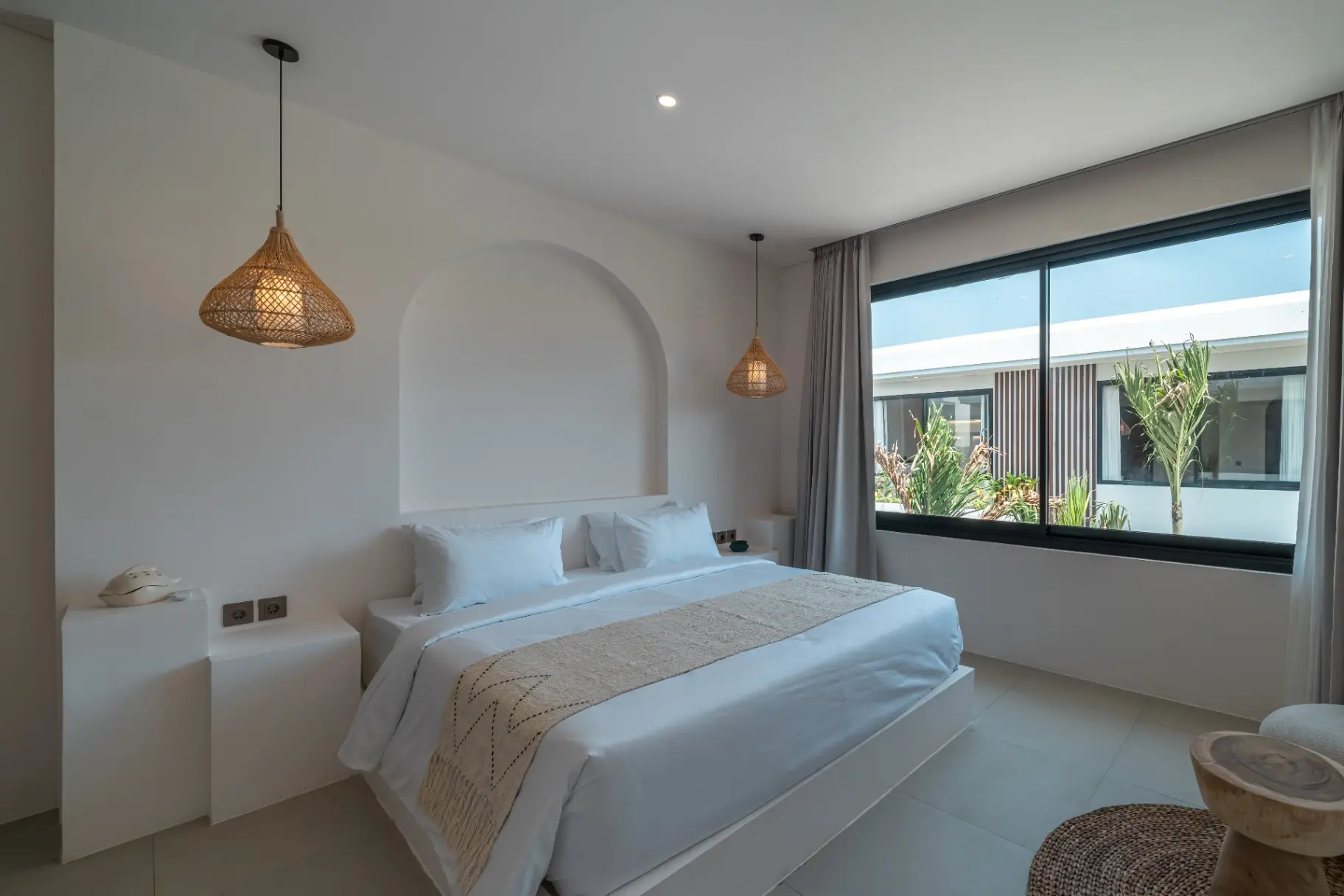 BRAND NEW! Beautiful 2BR Villa In Central Canggu! — image 1