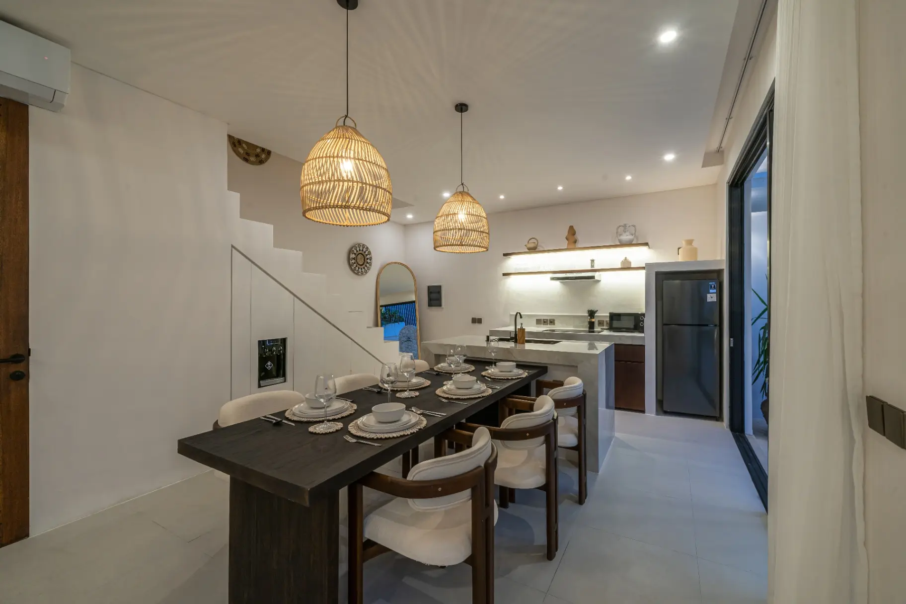 BRAND NEW! Beautiful 2BR Villa In Central Canggu! — image 2
