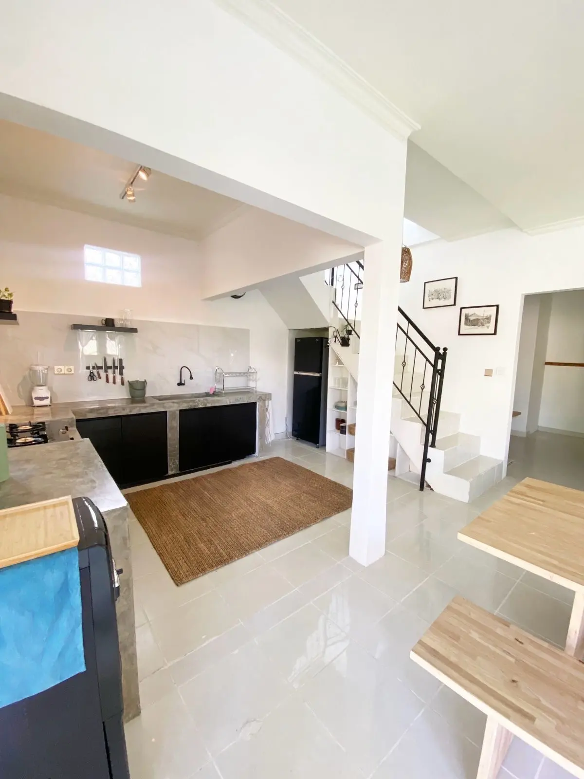 Beautiful Brand New Renovated 2 Bedroom Villa on Padang Linjong — image 4