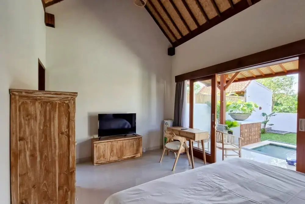 Serene Villa 1 BR in Kediri Tabanan - Nyanyi Beach — image 1