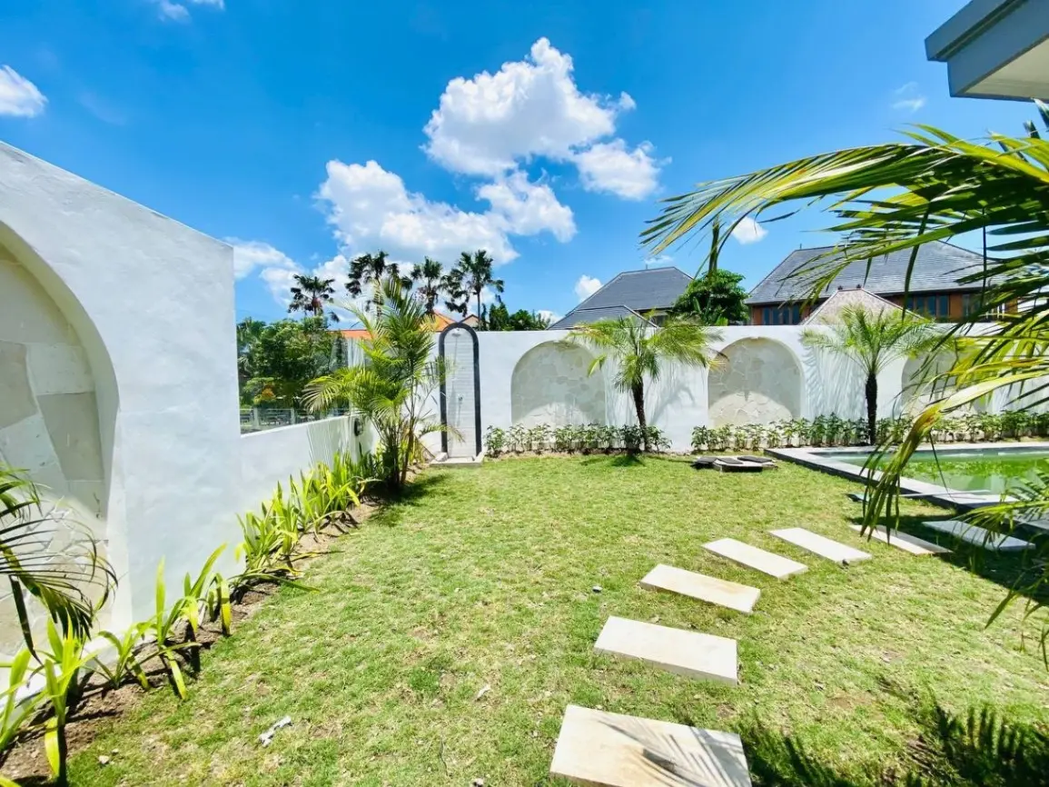 3 BEDROOM MODERN VILLA WITH RICE FIELD VIEW IN BATU BOLONG — image 3
