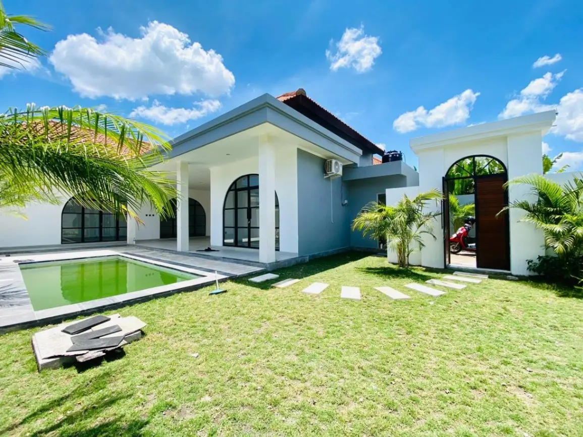 3 BEDROOM MODERN VILLA WITH RICE FIELD VIEW IN BATU BOLONG