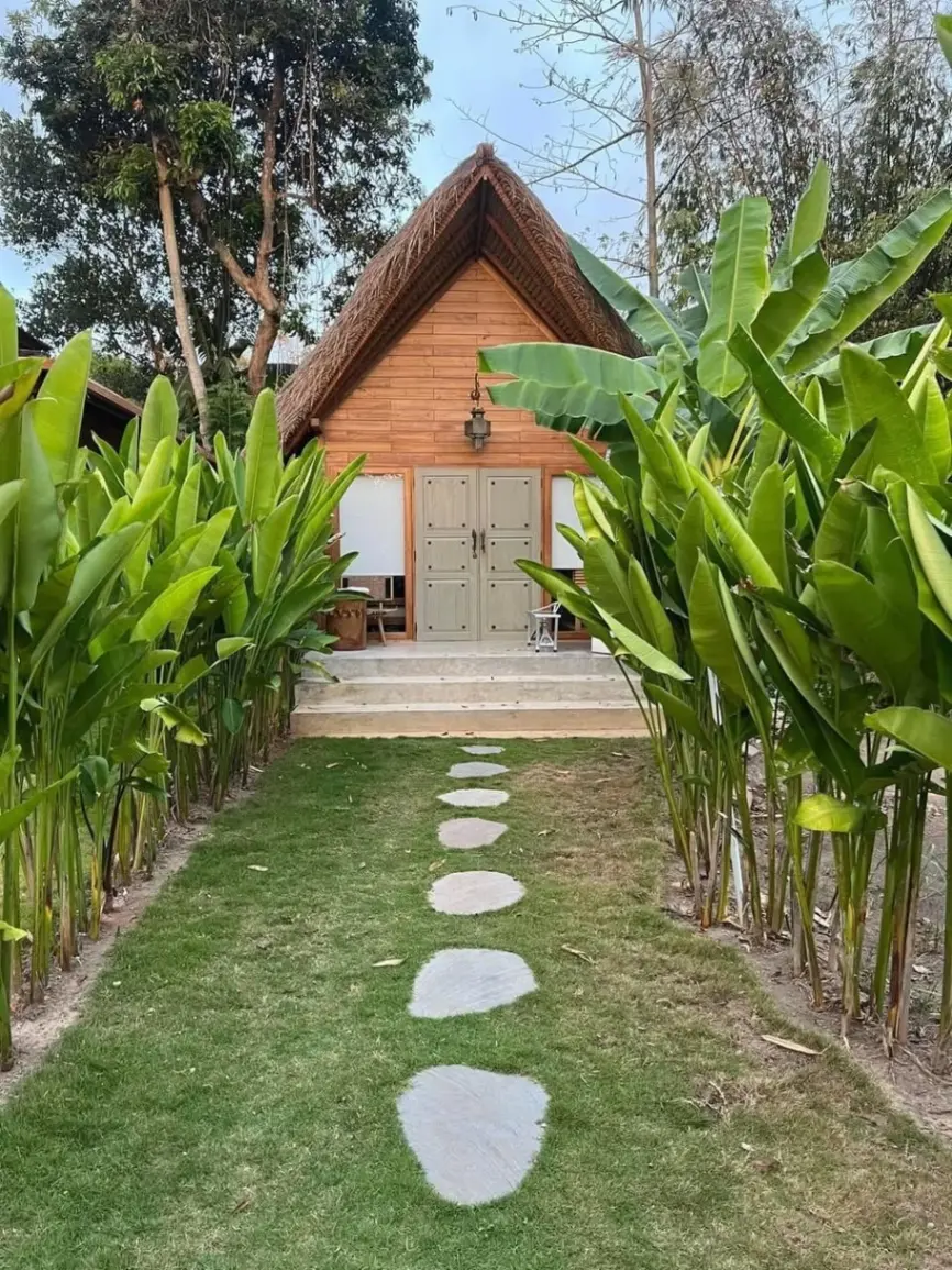 Slow bungalow — image 1