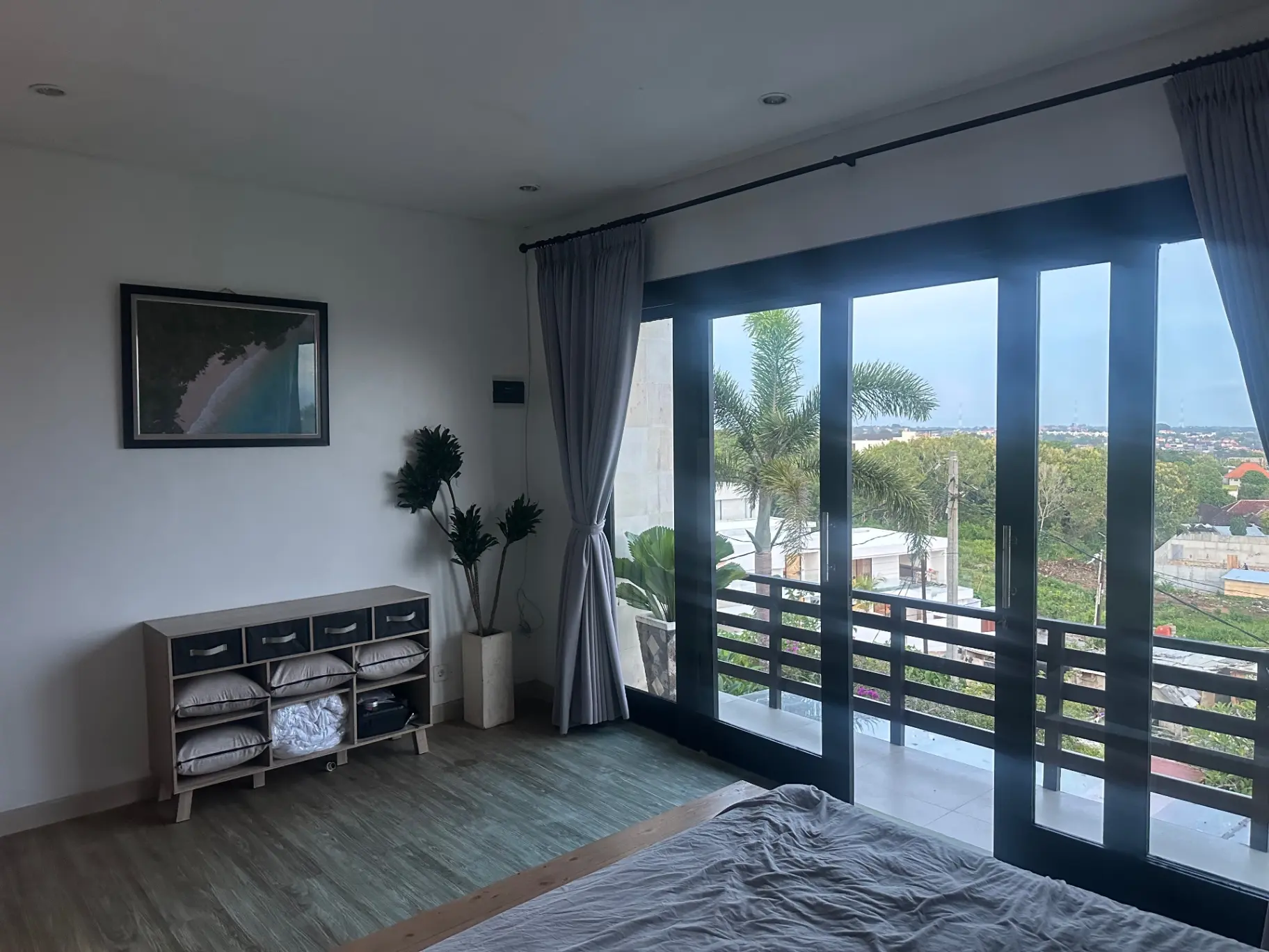 2br villa — image 1