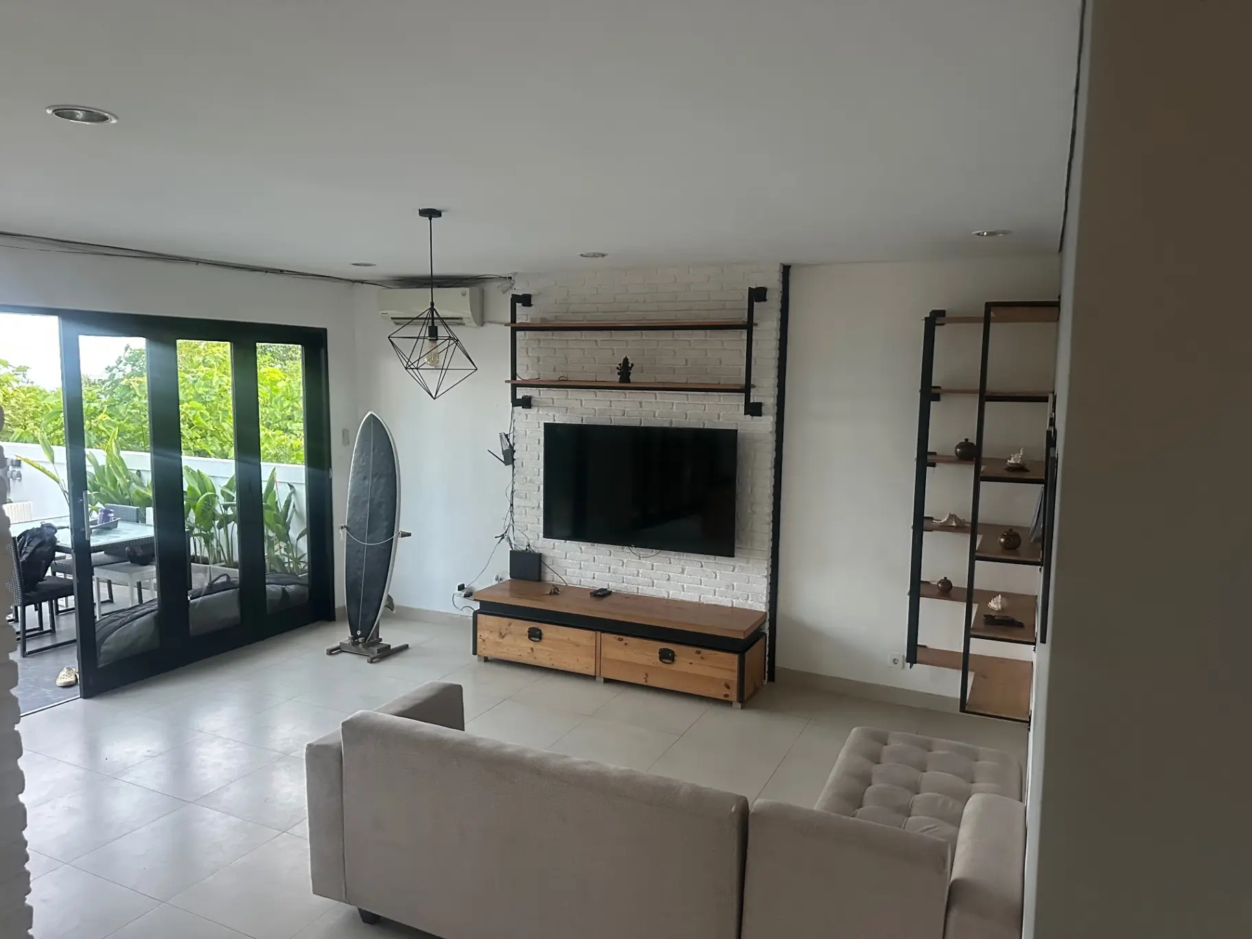 2br villa — image 4