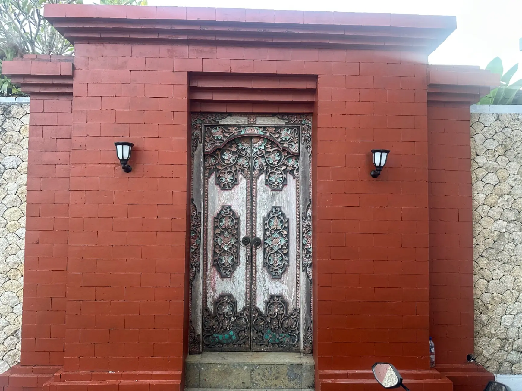 2br villa — image 2