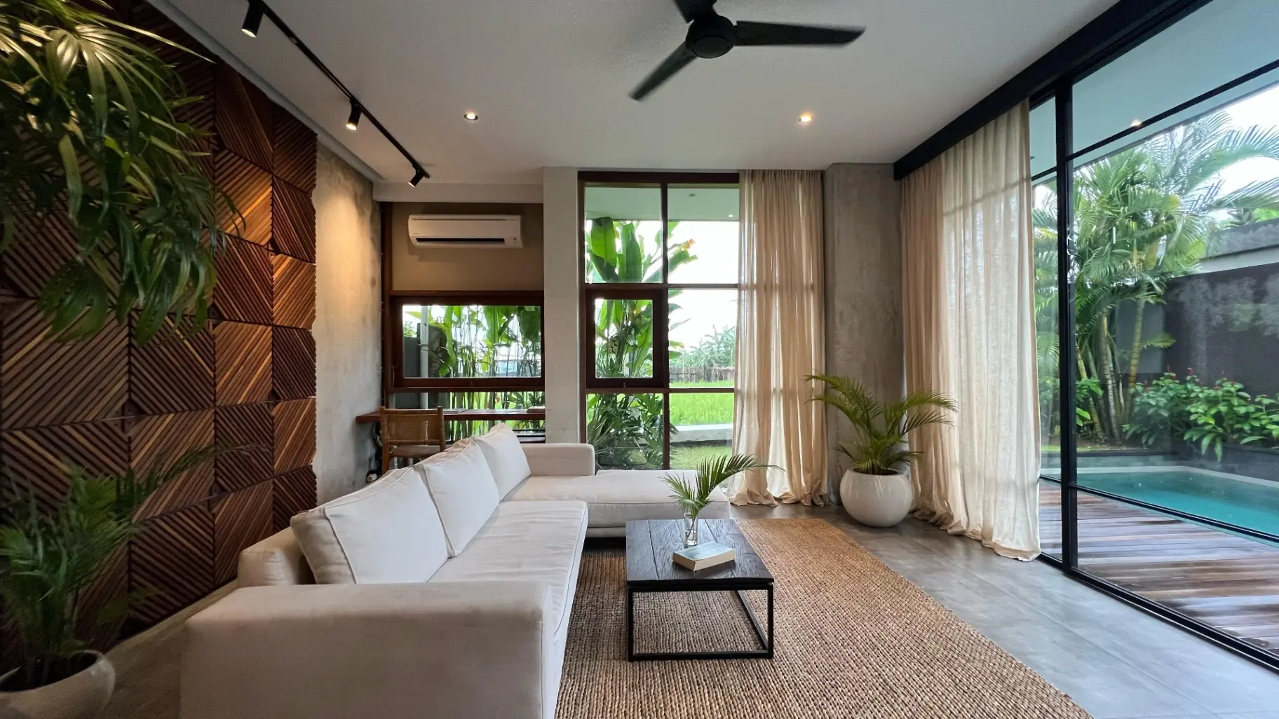 coyne villa — image 1