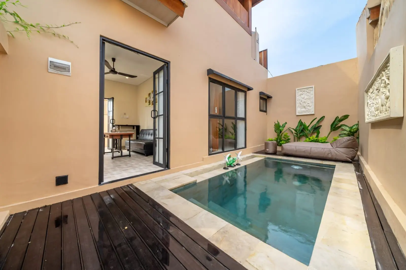 COZY PRIVATE VILLA — image 2