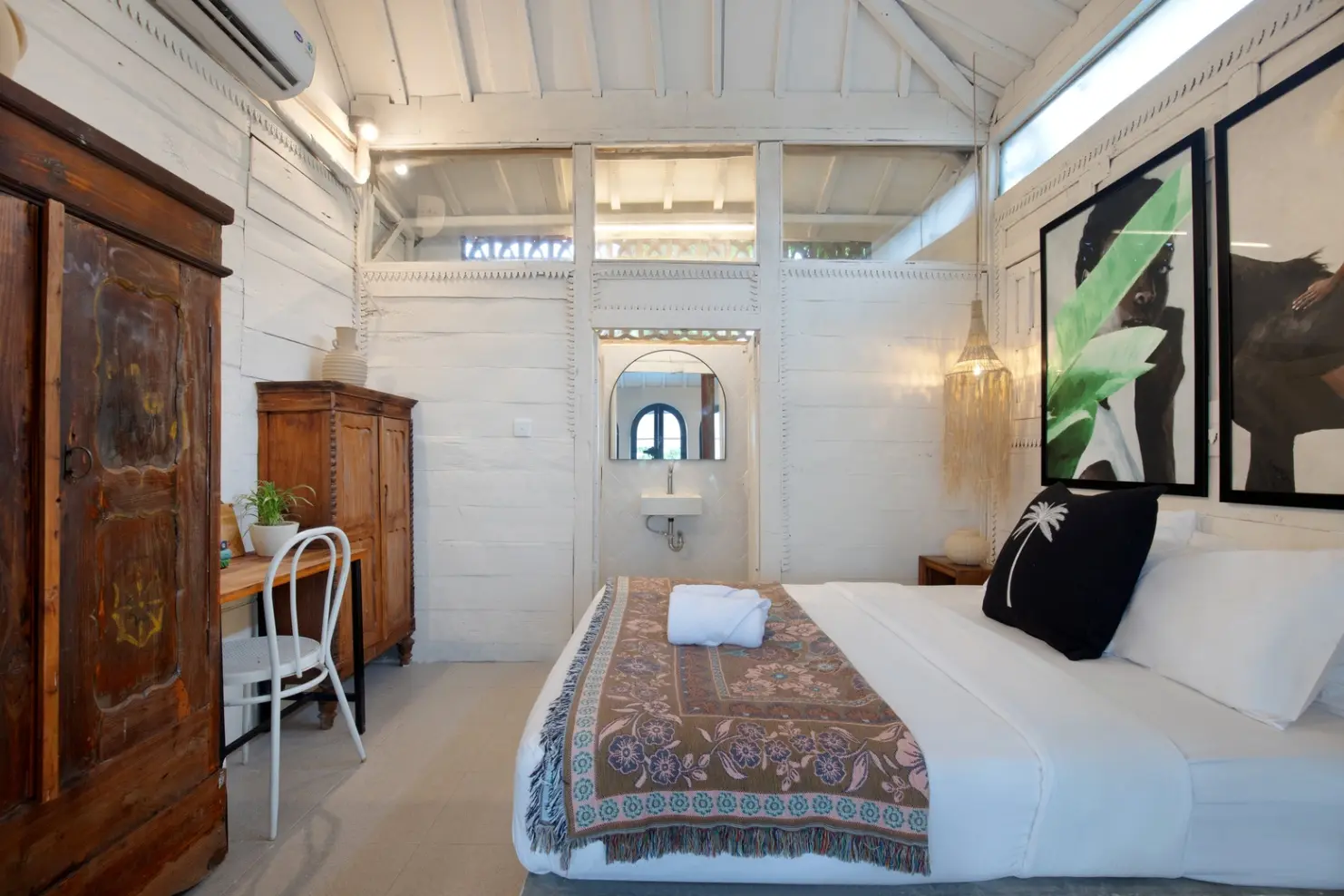 Batu Belig Canggu Beach House w/ private pool bb2 — image 3