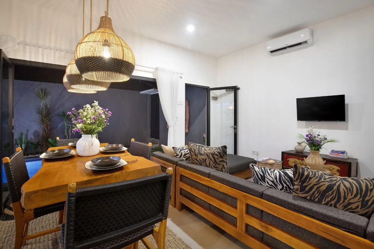 35 MIL PER MONTH - Seminyak Central Private Pool Loft Villa M1 — image 2