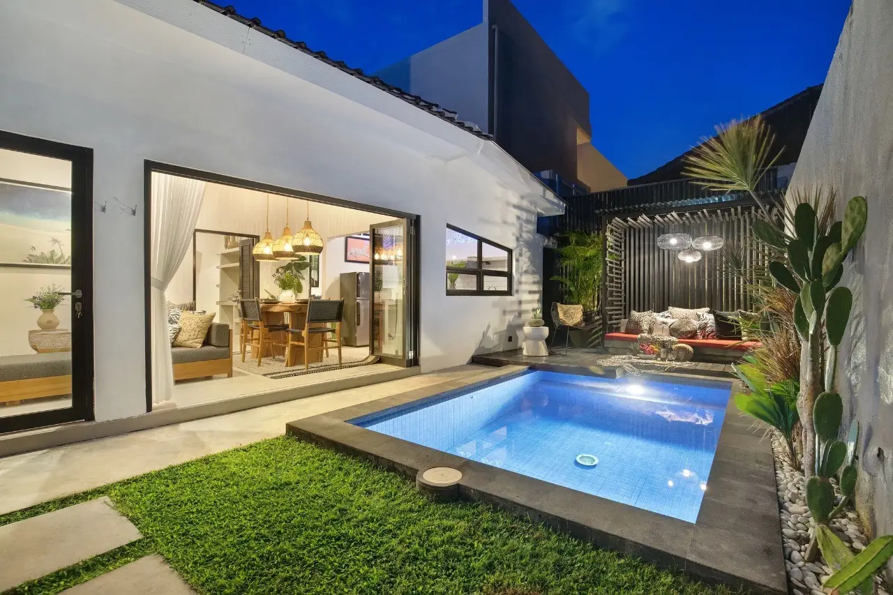 35 MIL PER MONTH - Seminyak Central Private Pool Loft Villa M1