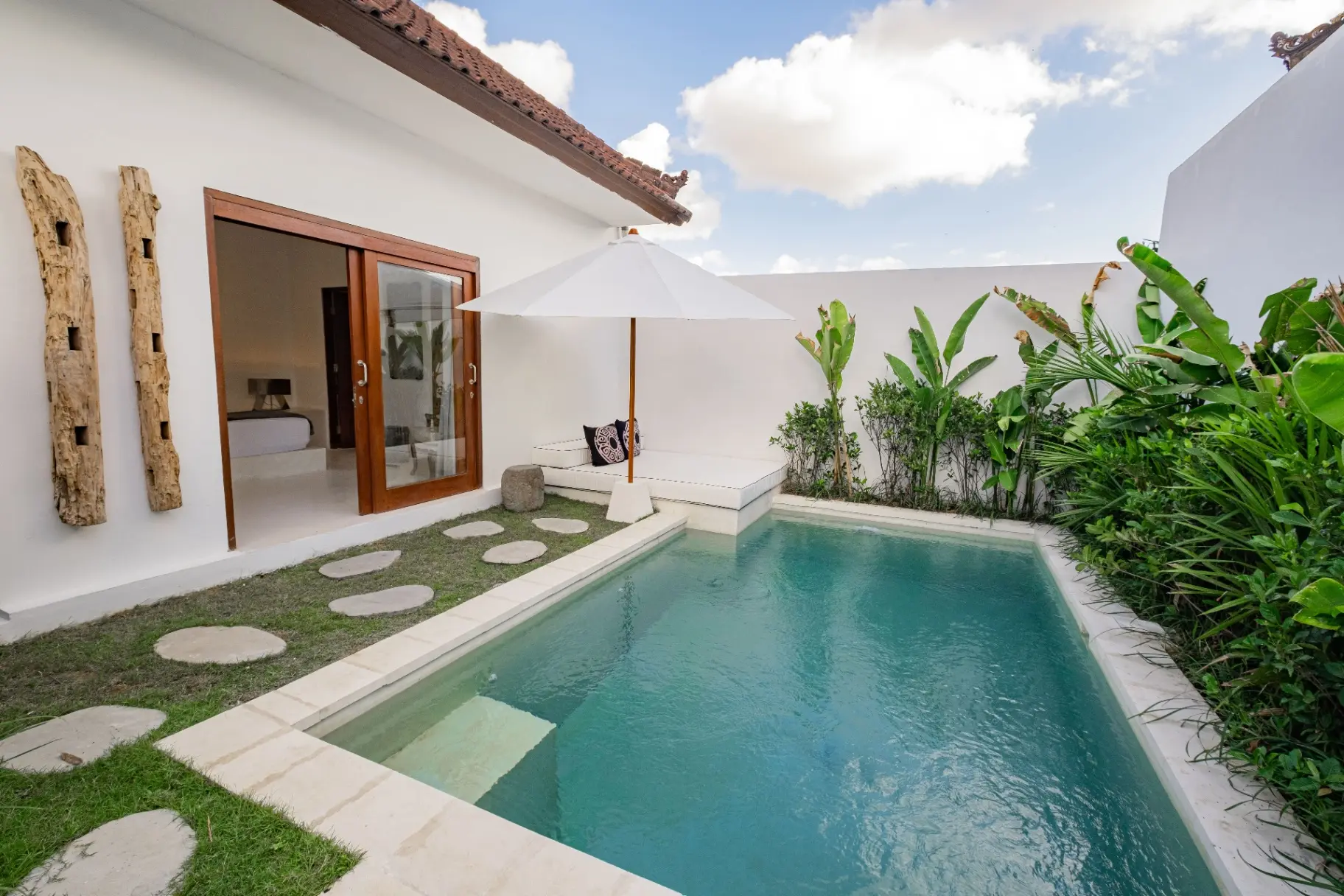 Luxury 2 Bedrooms Villa Putih — image 1