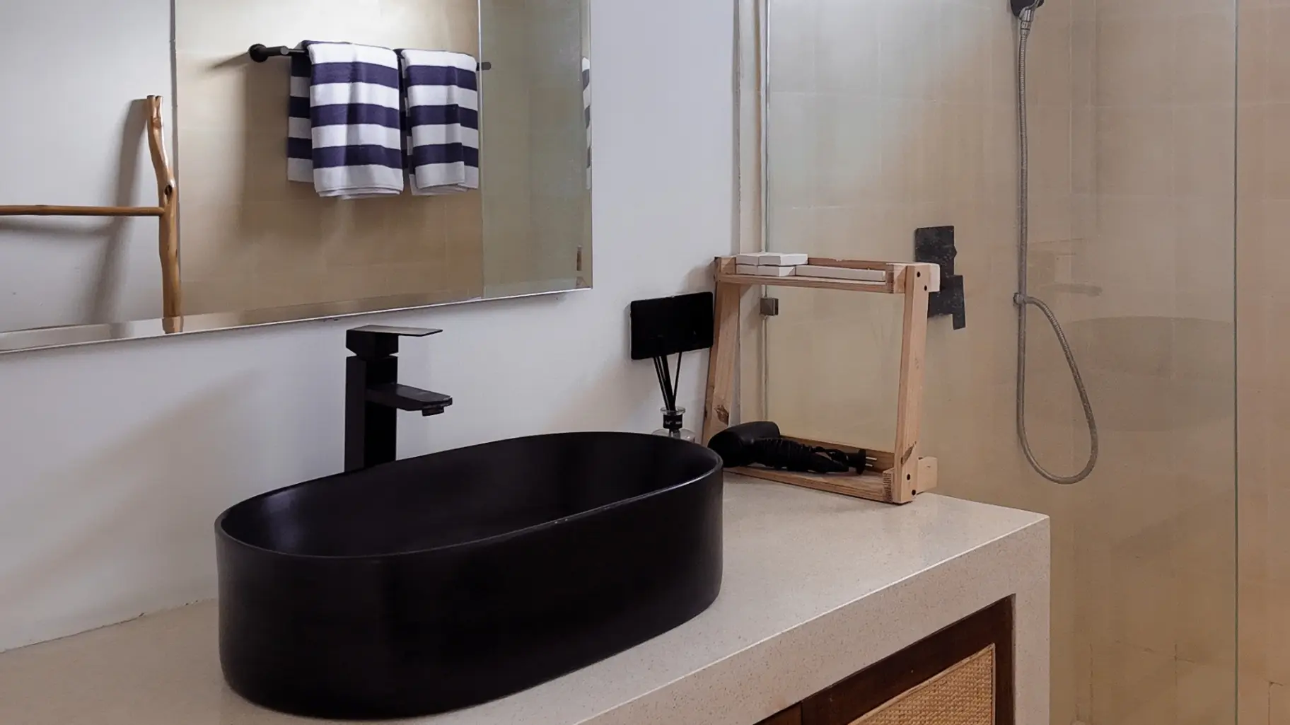 Spacious & Elegant 3-Bedroom Villa in Prime Pererenan — image 3