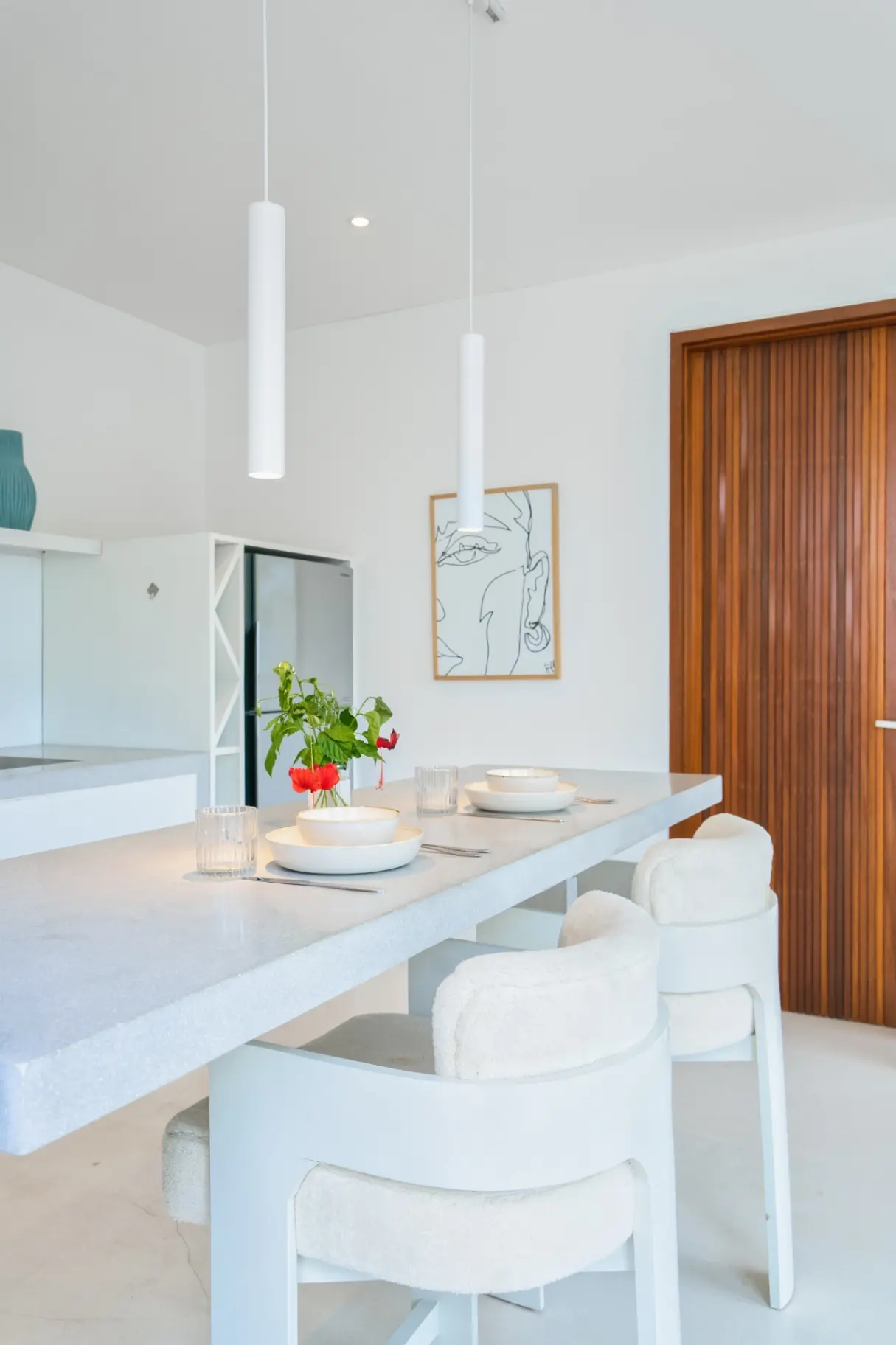 PAGI VILLA - 1BR Luxe Canggu Apart | Poolside Deck Living — image 4