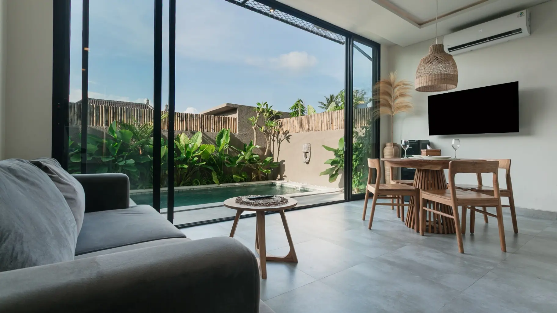 Green Harmony: 1BR Villa w/ Scenic View in Ubud — image 4