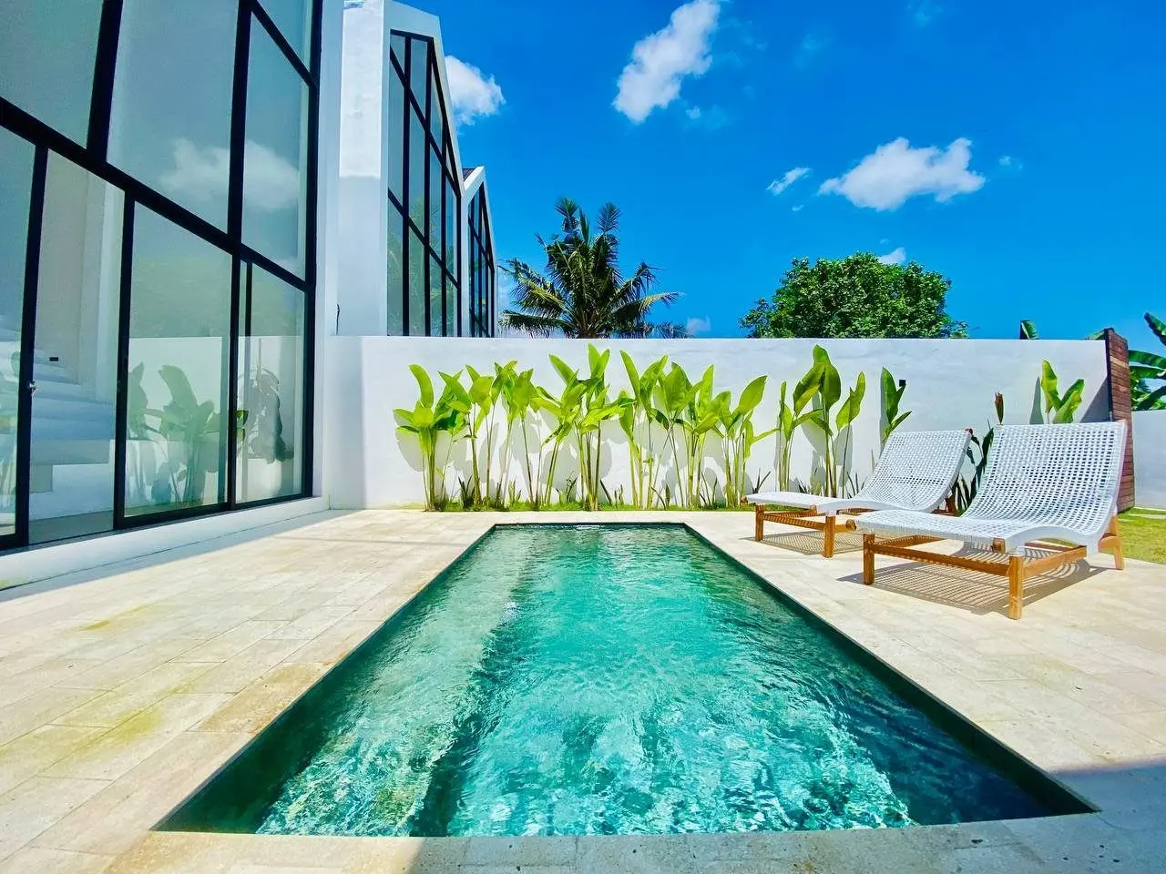 BRAND NEW MEZANINNE STYLED VILLA WITH 1 BEDROOM IN PANTAI LYMA — image 2