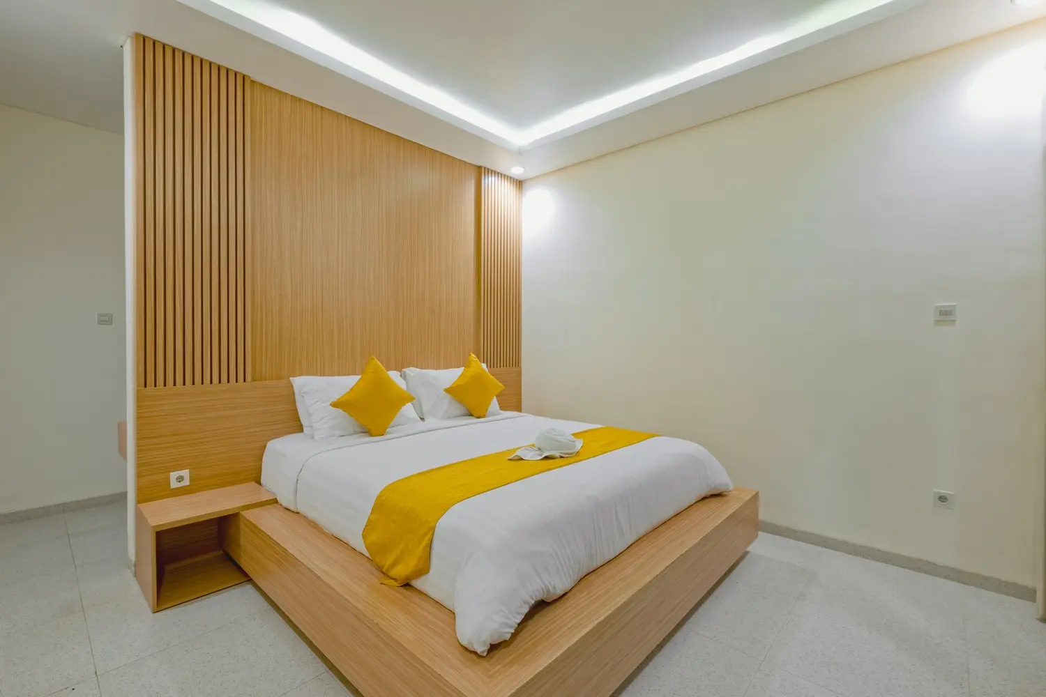 CONVENIENT VILLA — image 1