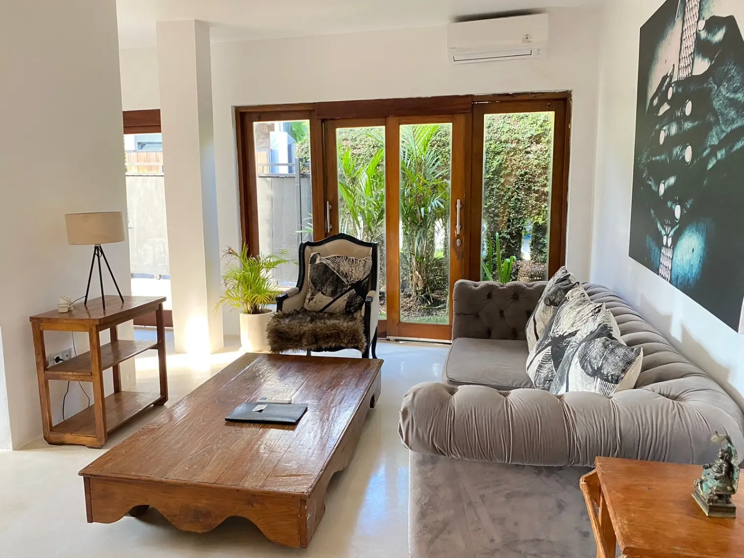 2 Bedrooms Villa Pererenan — image 4