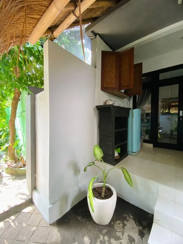 Seminyak Beach Private Studio Cottage — image 2