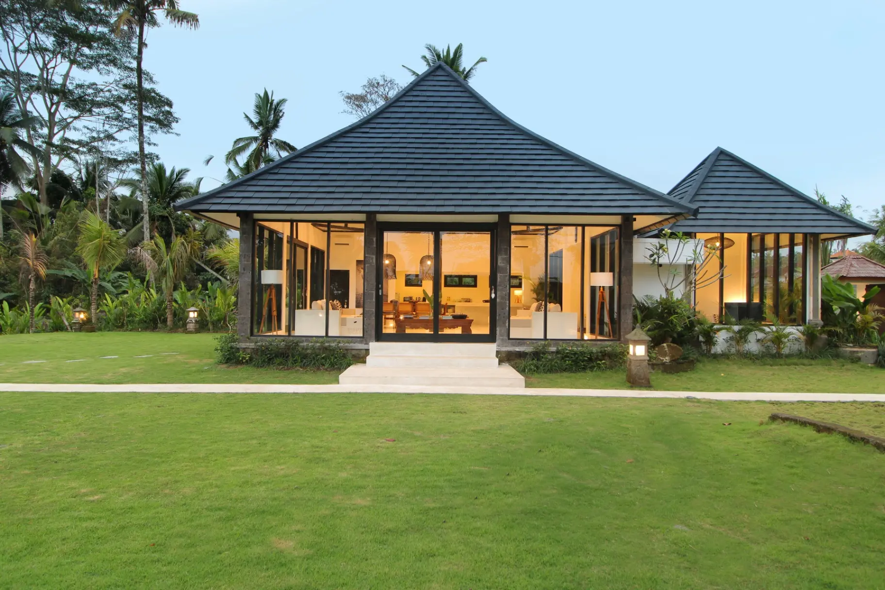 Puri Hijau 3 BR Villa with Jungle and River View — image 3