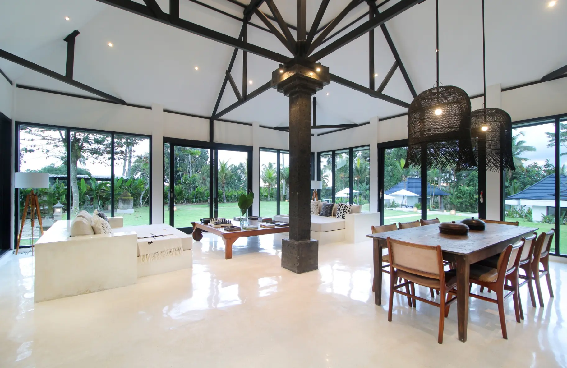 Puri Hijau 3 BR Villa with Jungle and River View — image 4