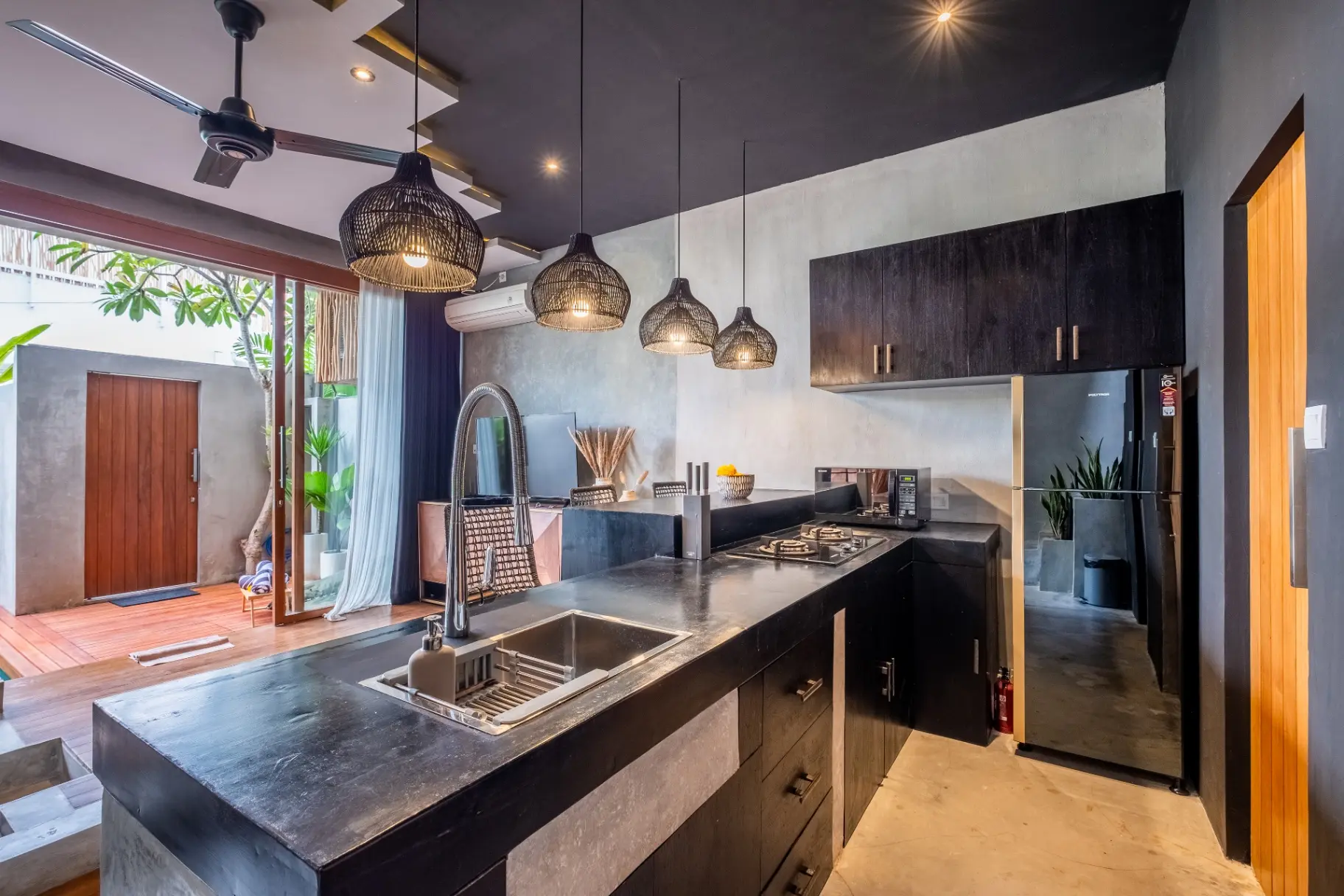 Hebe - 1BR Beautiful Villa | Pool & Near Beach — image 3