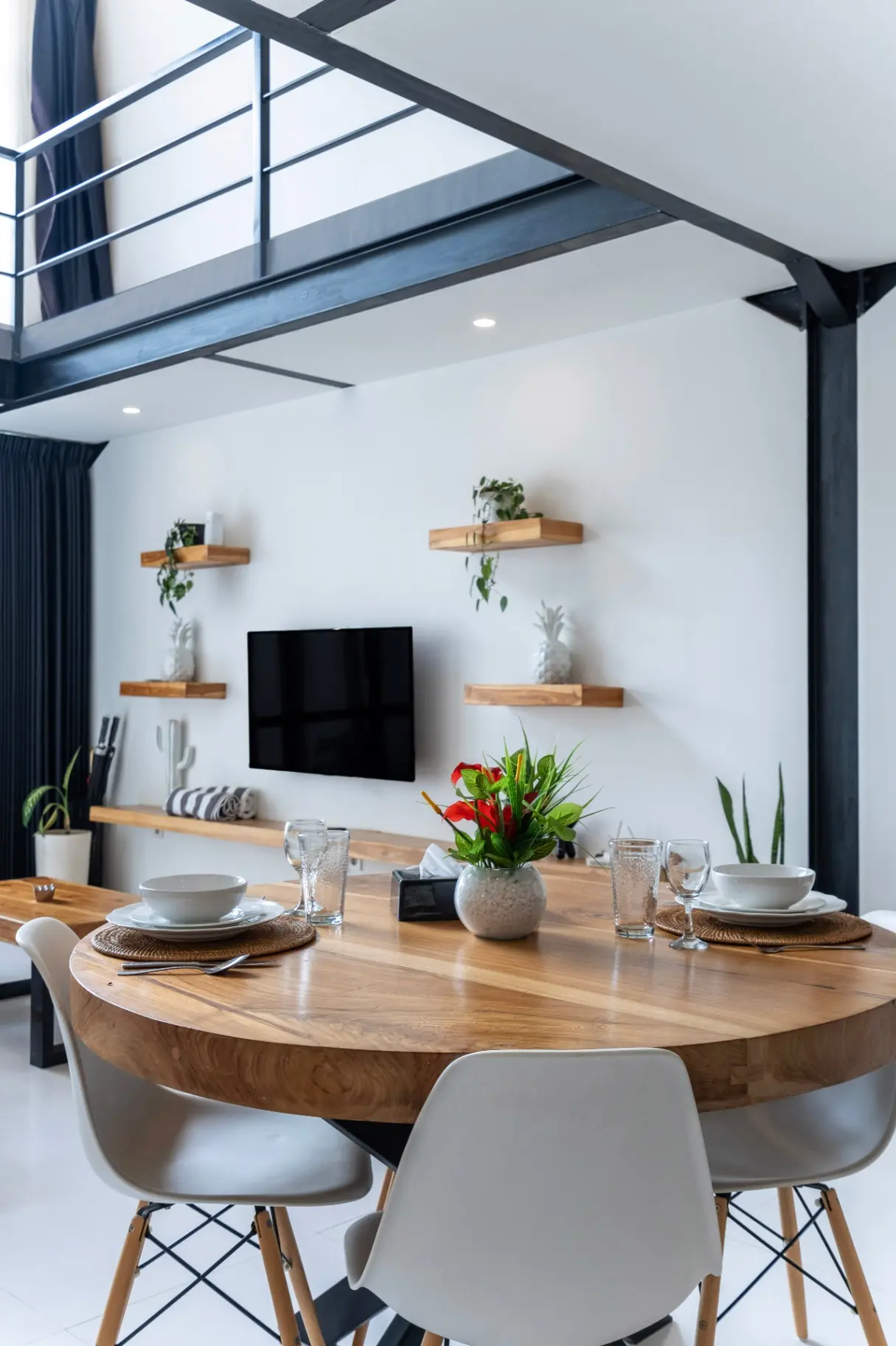 Astaga - 1BR Poolside Canggu Loft | Near Beaches & Cafés — image 3