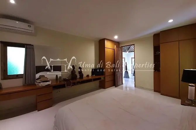 3BR VILLA FOR RENT AT KEROBOKAN