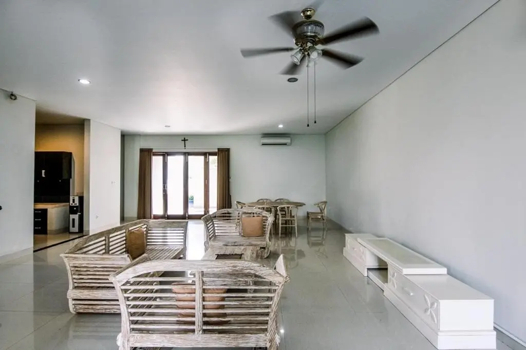 5BR VILLA FOR RENT IN NUSA DUA