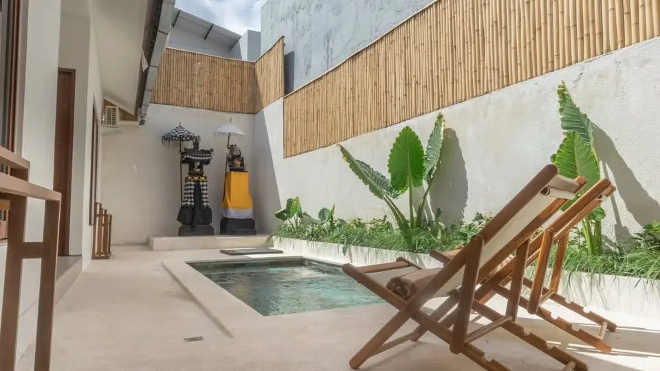 2BR FULLY FURNISHED VILLA IN CANGGU - PERERENAN TUMBAK BAYUH PERFECT LOCATION — image 1