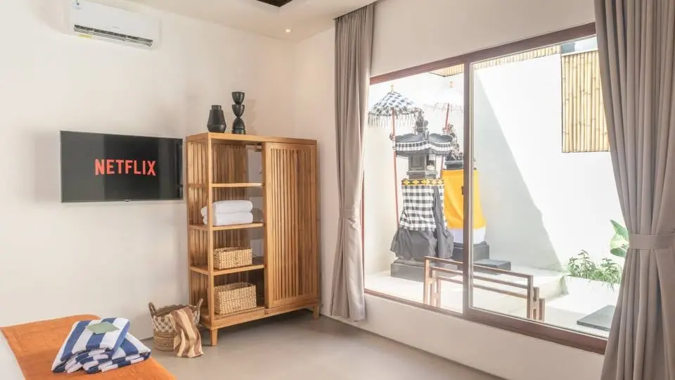 2BR FULLY FURNISHED VILLA IN CANGGU - PERERENAN TUMBAK BAYUH PERFECT LOCATION — image 4