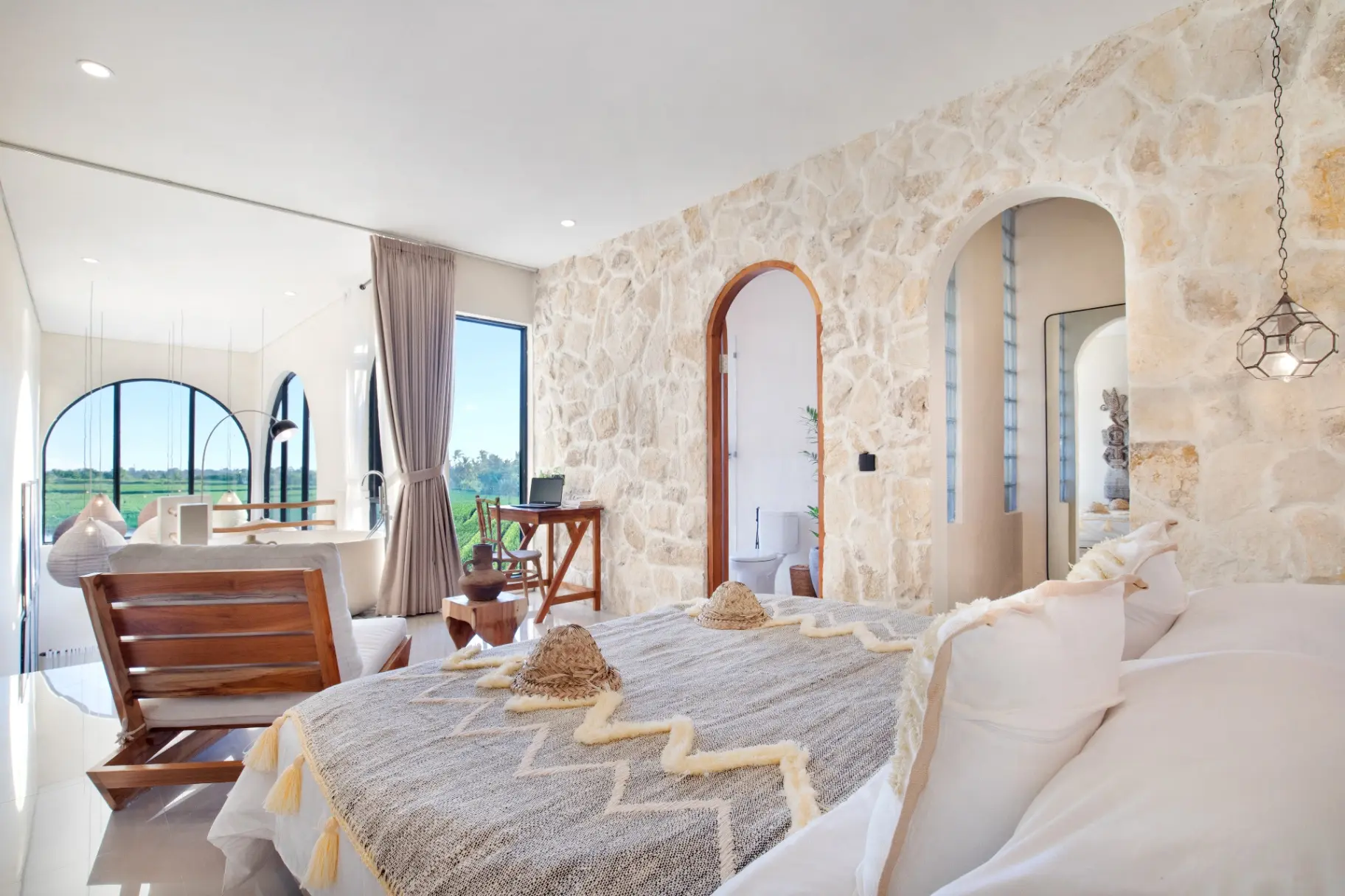 1 BEDROOM Kaba-Kaba Luxury Loft North Parerenan