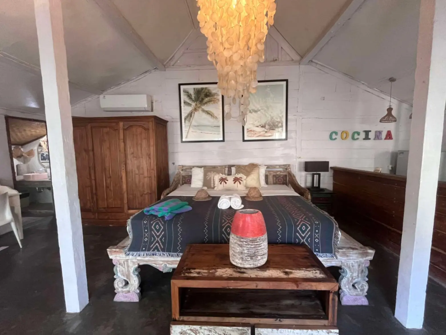 Private Joglo Studio Type With POOL Umalas