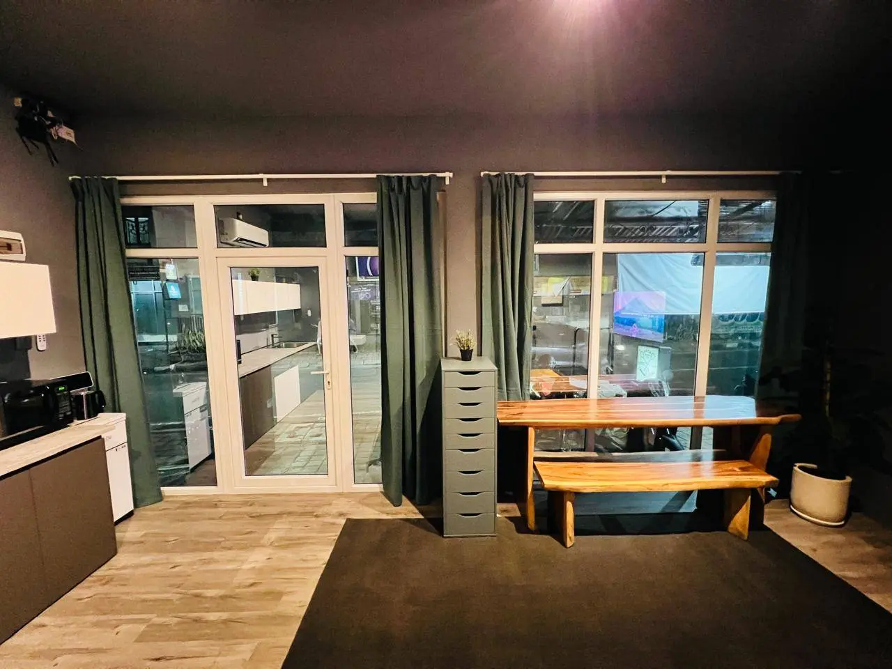 Premium Brand-new Furnished Office for Rent in Kerobokan. — image 3