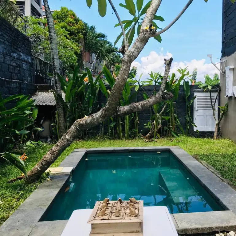 UMALAS Private 1 Bedroom Joglo with pool studio typo House — image 4