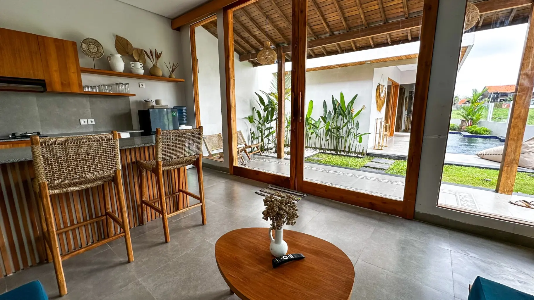 Villa Taravita - 1BD Ricefield Views | Seseh — image 2
