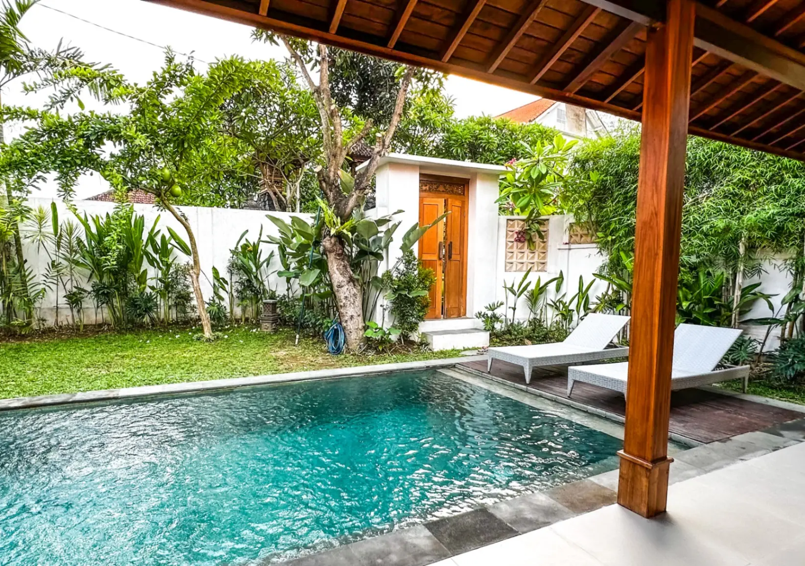 Villa Widhi 5 - 2 bedroom Large Living Garden & Pool in Babakan — image 1