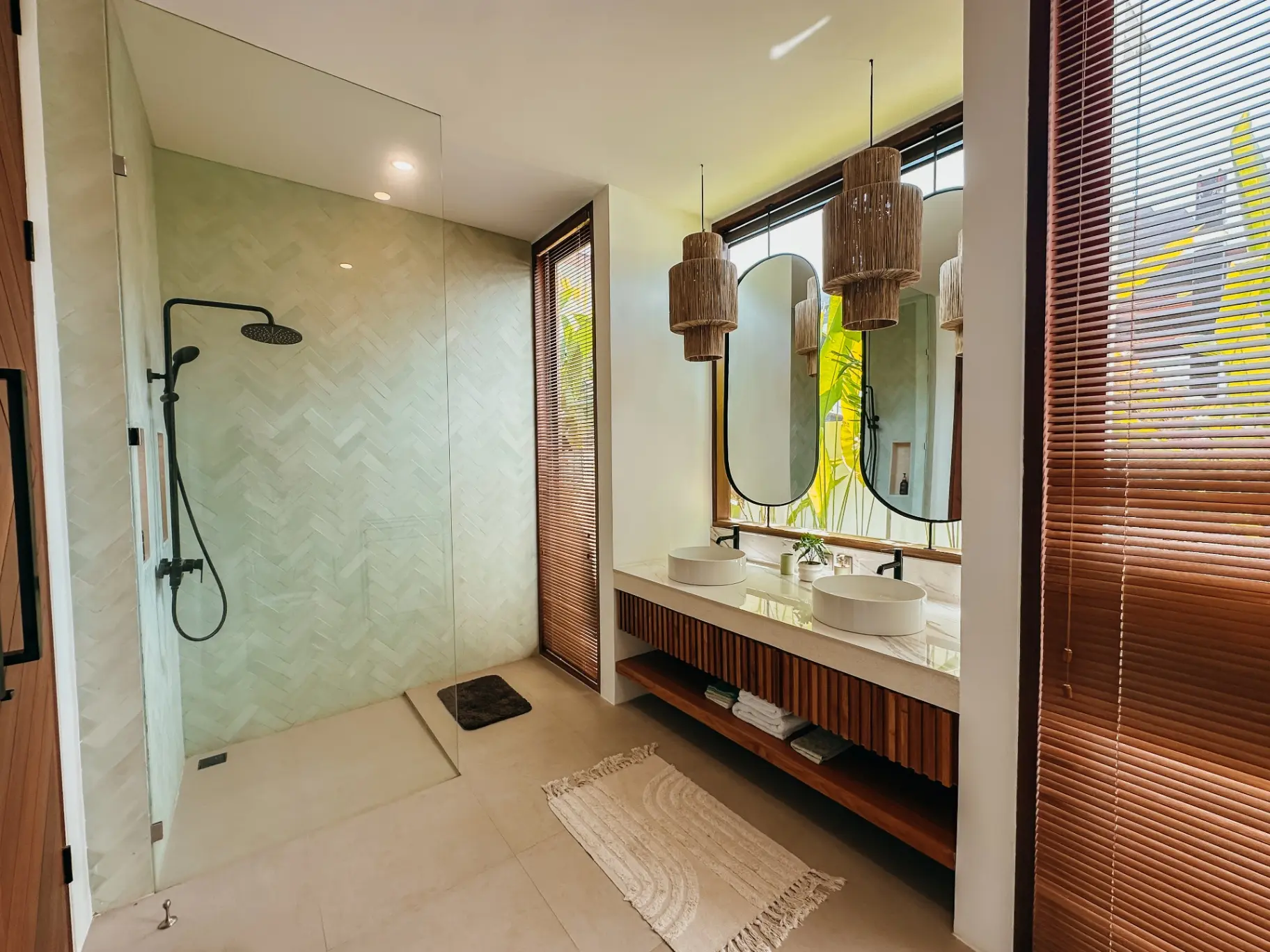 Charming 2BR Jungle View Villa — image 4