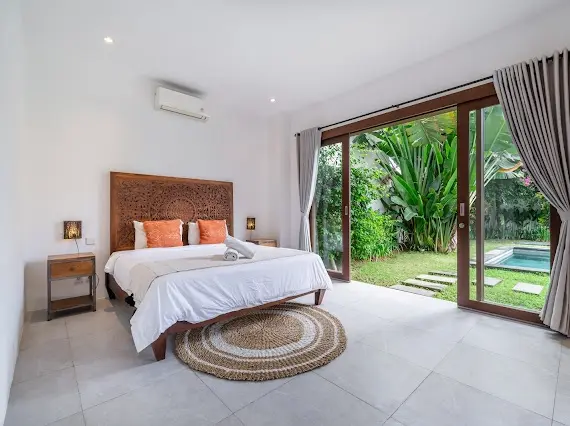 Modern 4BR Villa Canggu — image 1
