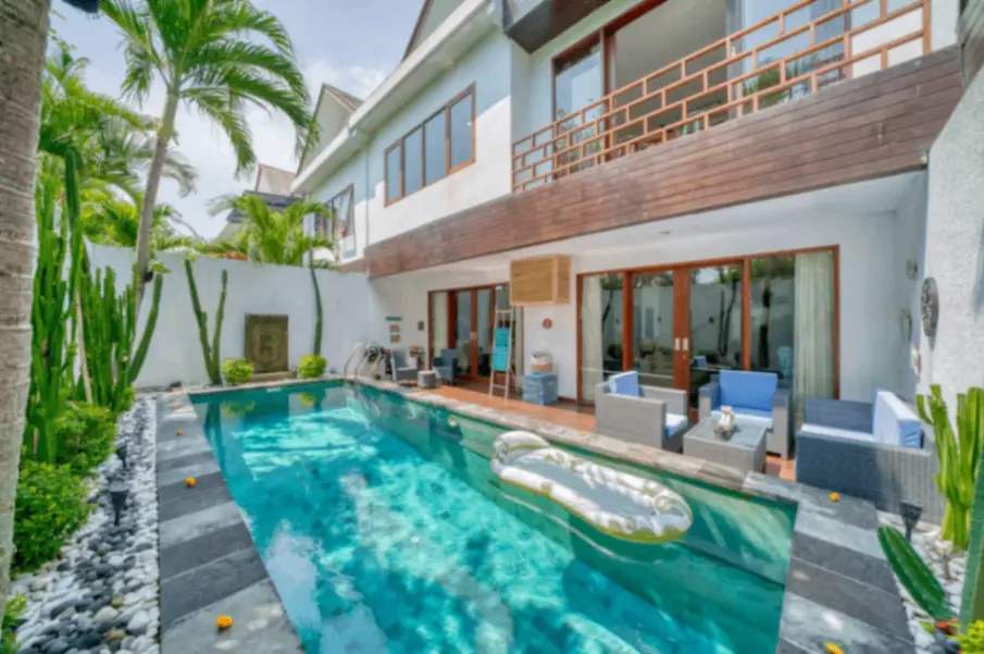 Spacious 3-bedroom Cemagi Villa with Free Shared Gym & Tennis Court 5-minute walk to the beach