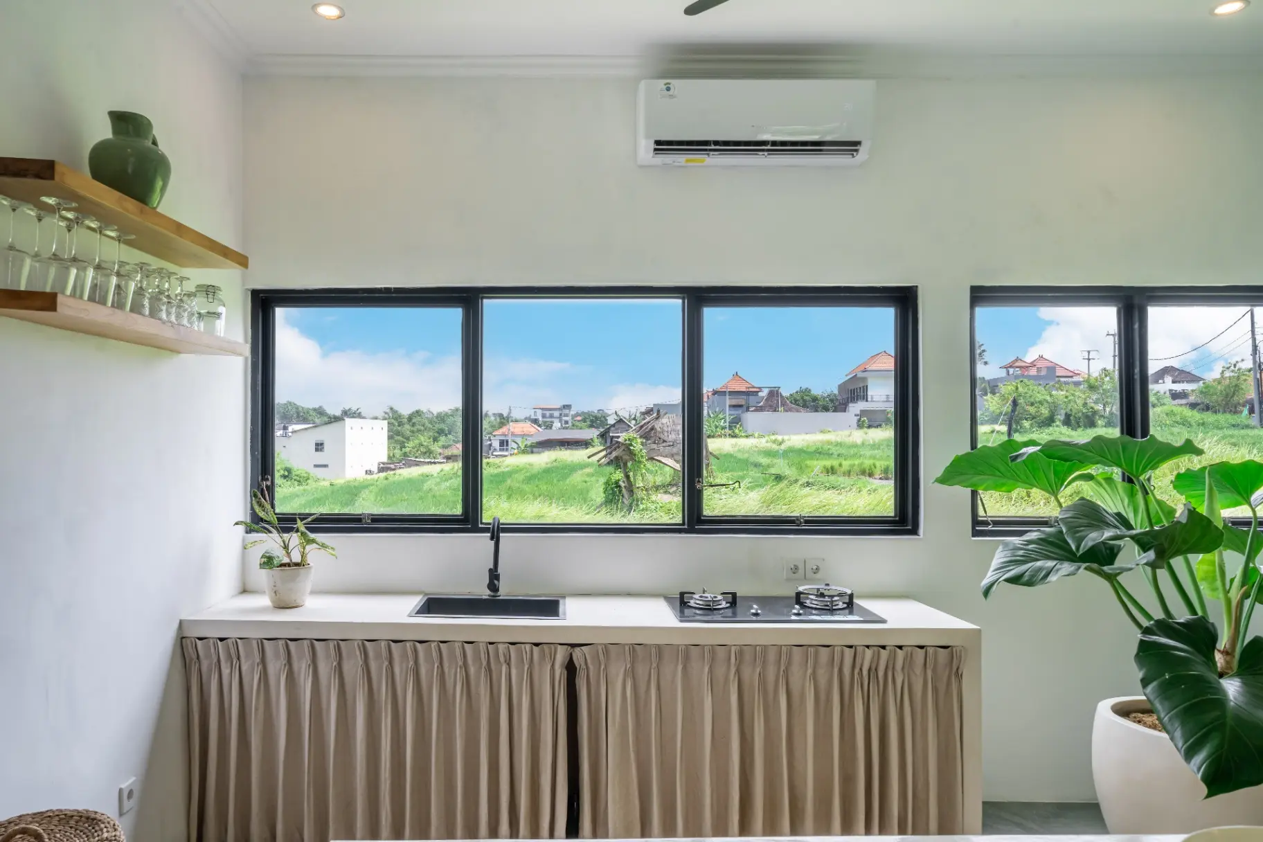 Tranquil 3BR Villa w/ Rice Views — image 3