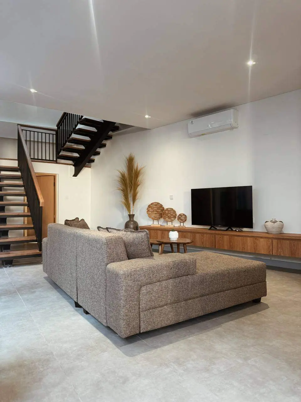 3BR Modern Oasis in Pererenan — image 1